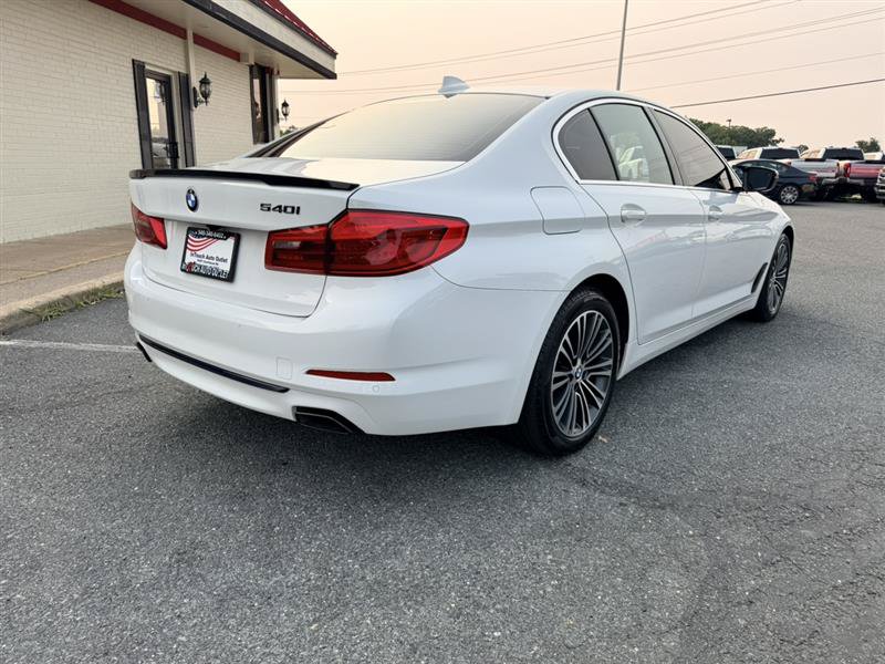 Used 2019 BMW 540i w/ Convenience Package RWD image 4