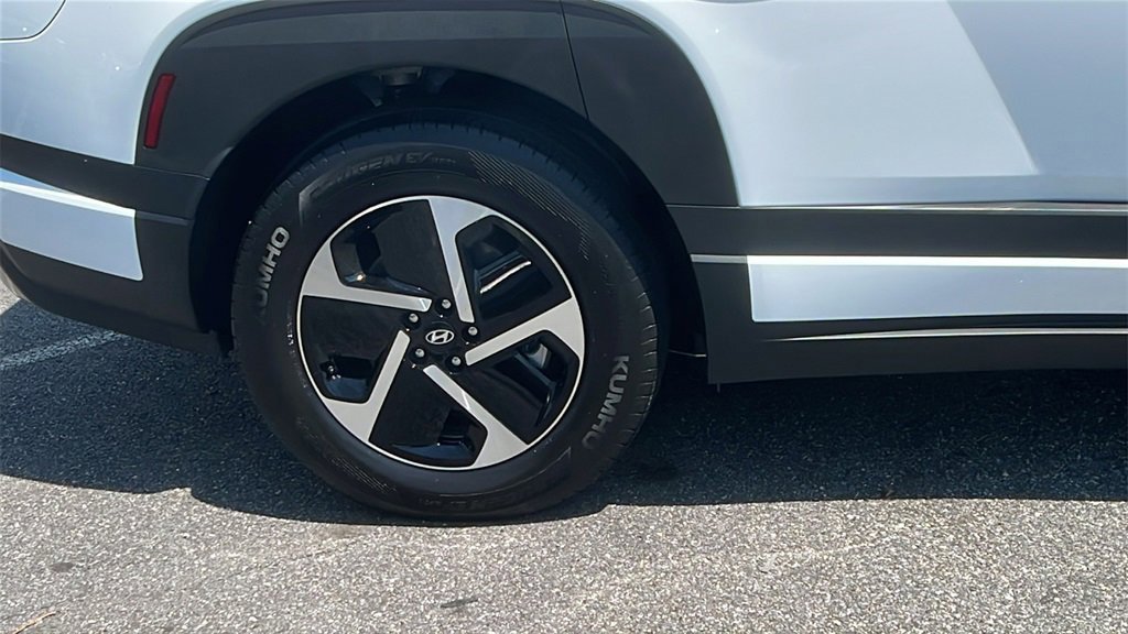 New 2026 Hyundai Ioniq 9 SE image 9