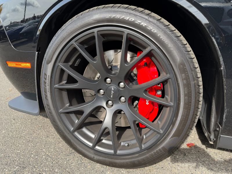 Used 2015 Dodge Challenger SRT Hellcat image 29