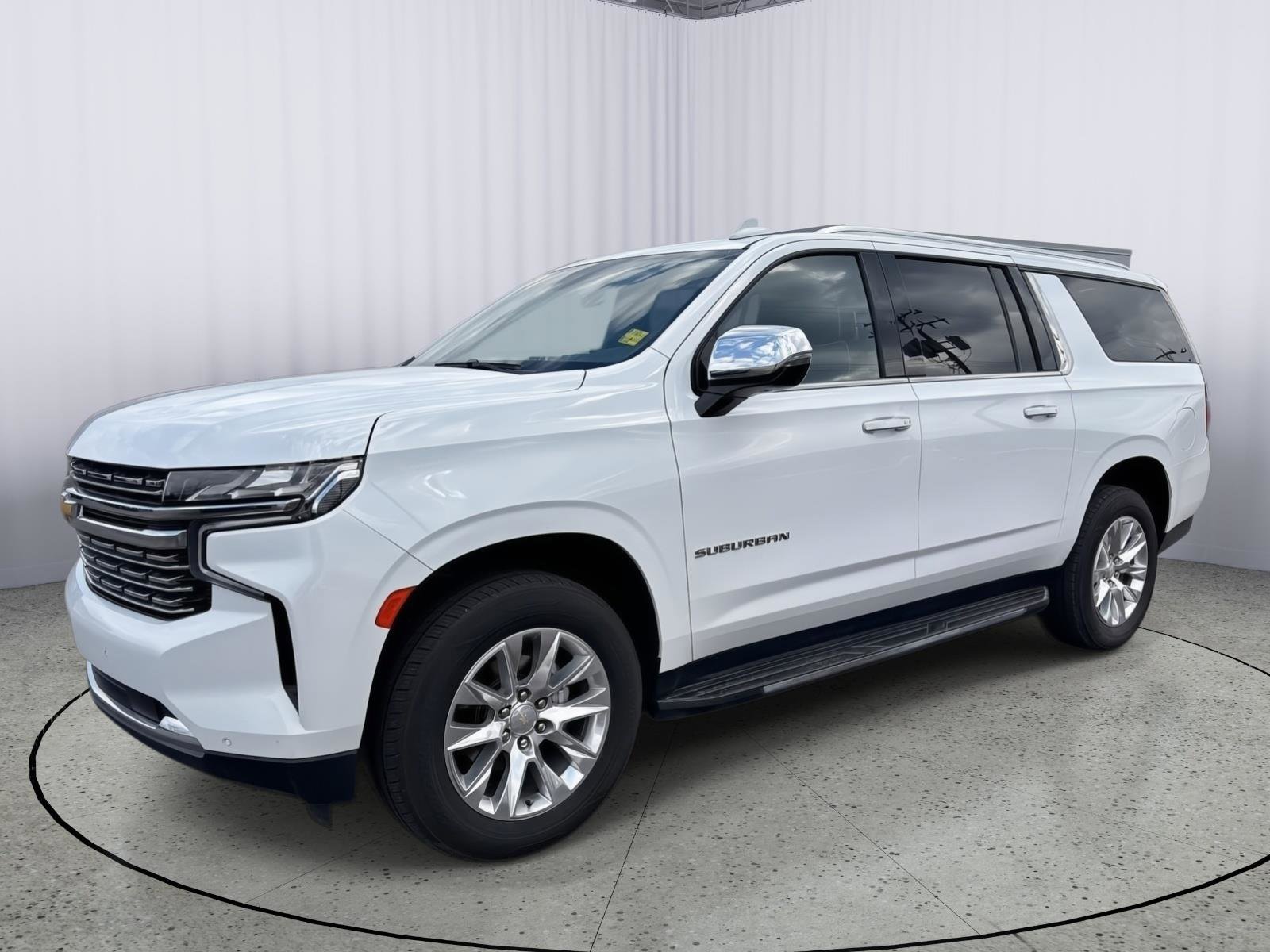 Used 2023 Chevrolet Suburban Premier image 12