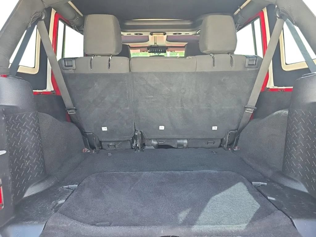 Used 2016 Jeep Wrangler Unlimited Sport AWD/4WD image 16