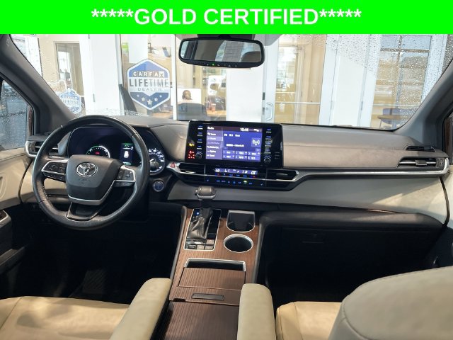 Certified 2022 Toyota Sienna XLE FWD image 37