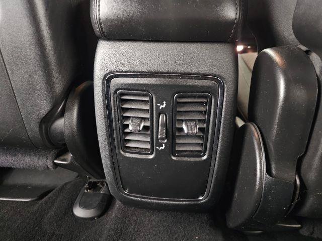 Used 2020 Jeep Grand Cherokee Laredo AWD/4WD image 37