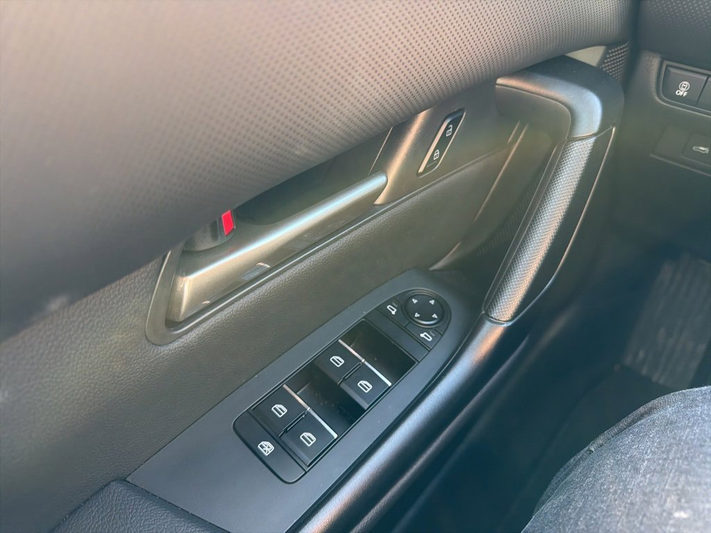 Used 2025 MAZDA CX-50 AWD 2.5 S w/ Premium Package image 18