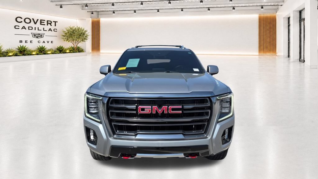 Used 2024 GMC Yukon AT4 w/ Technology Package AWD/4WD image 3