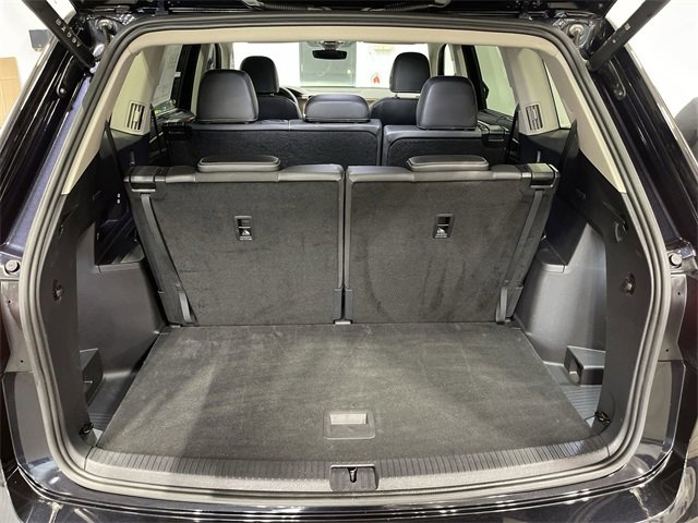 Used 2025 Volkswagen Atlas SE image 23