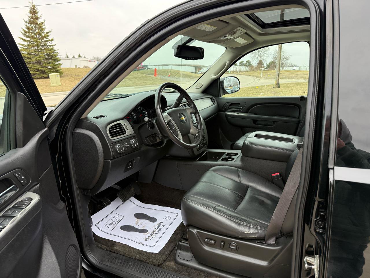 Used 2011 Chevrolet Avalanche LT w/ Luxury Package image 10