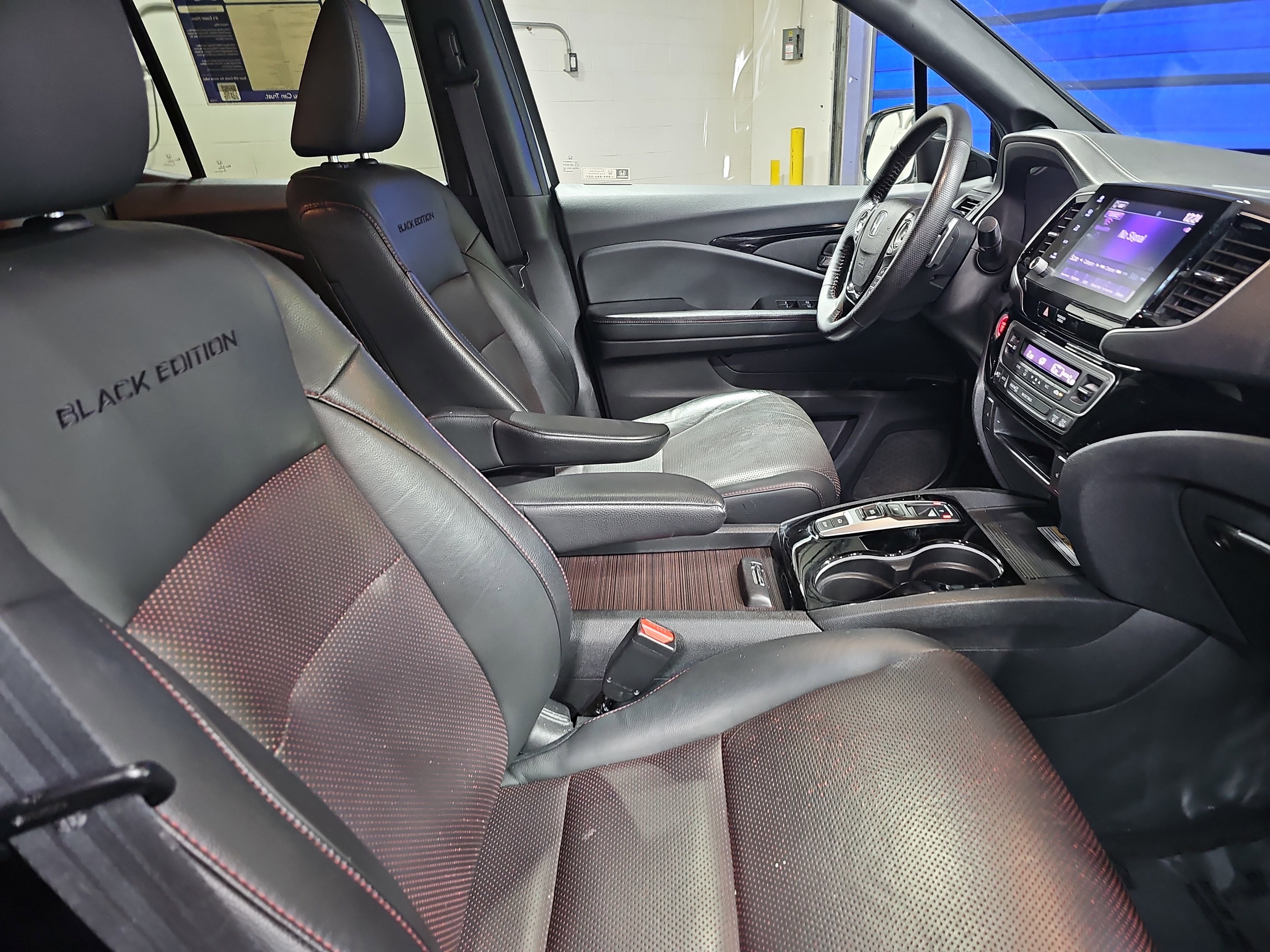 Used 2021 Honda Ridgeline Black Edition image 10
