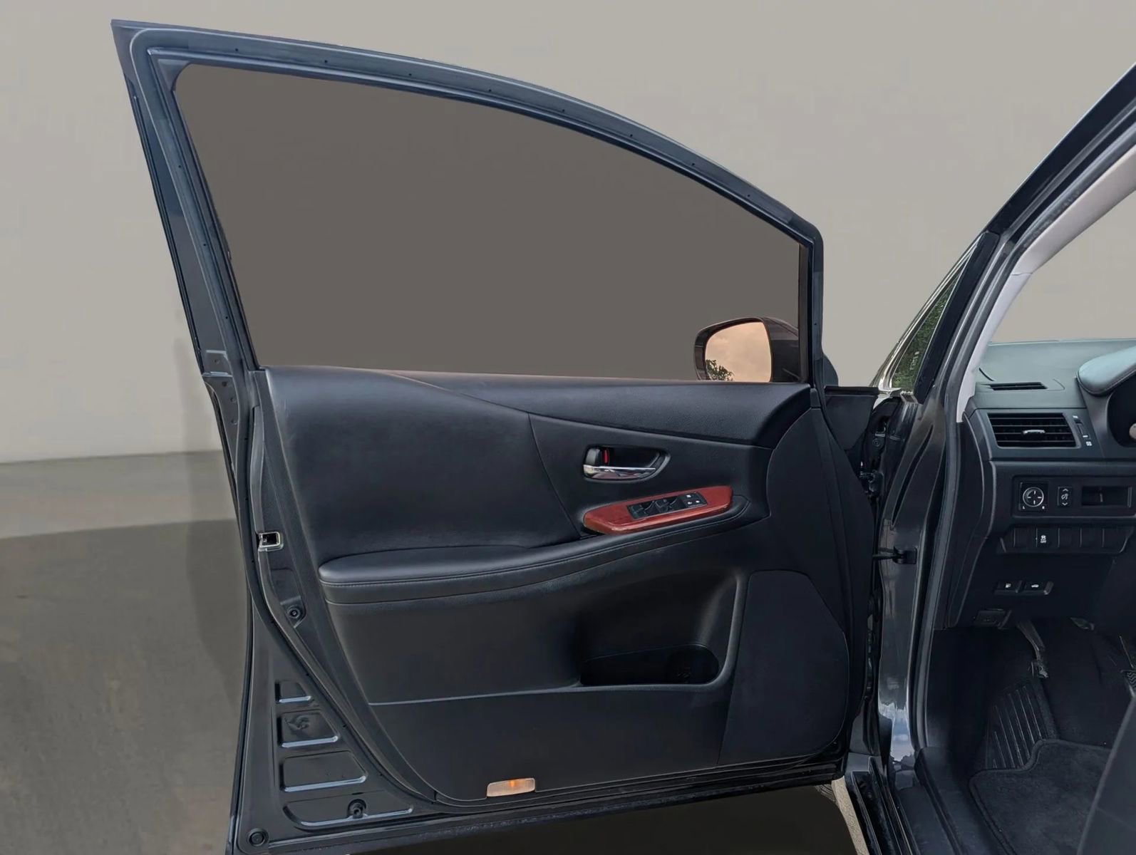 Used 2010 Lexus HS 250h FWD image 16