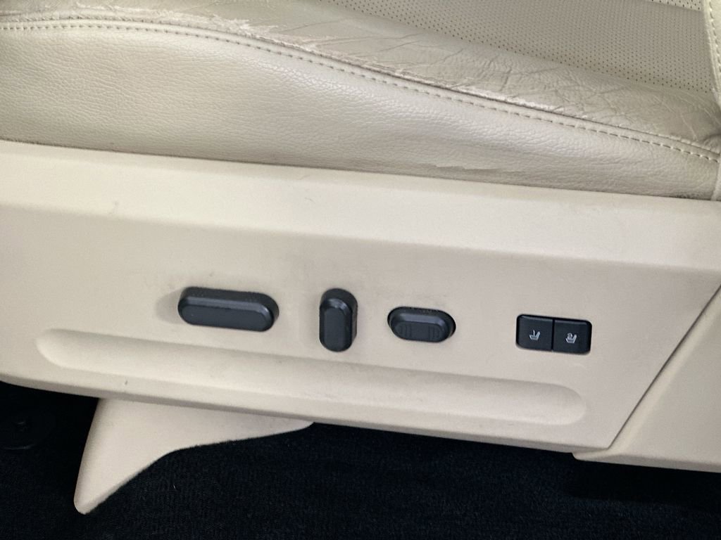 Used 2017 Ford Expedition EL Limited image 23