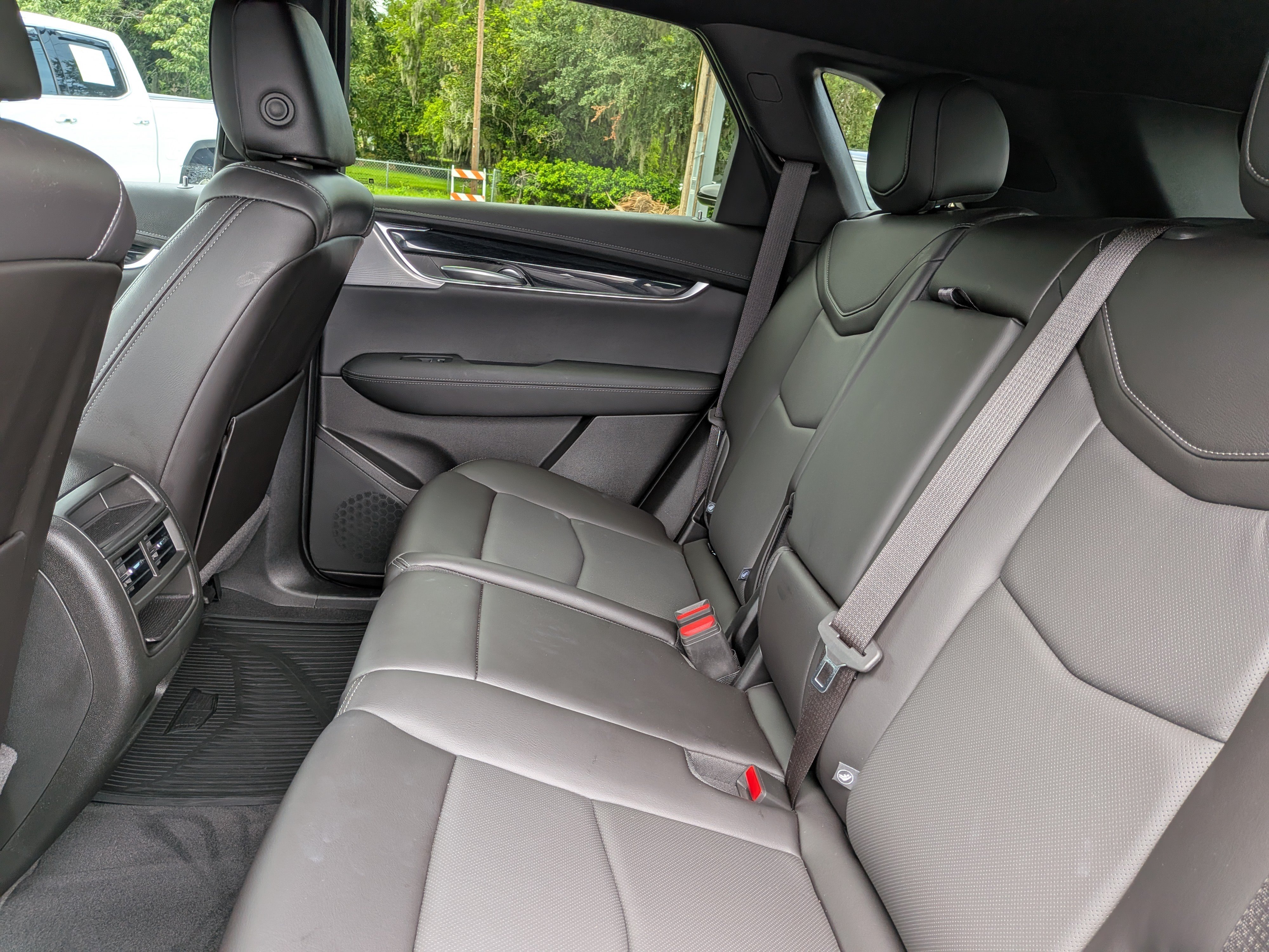 Certified 2024 Cadillac XT5 Premium Luxury FWD image 16