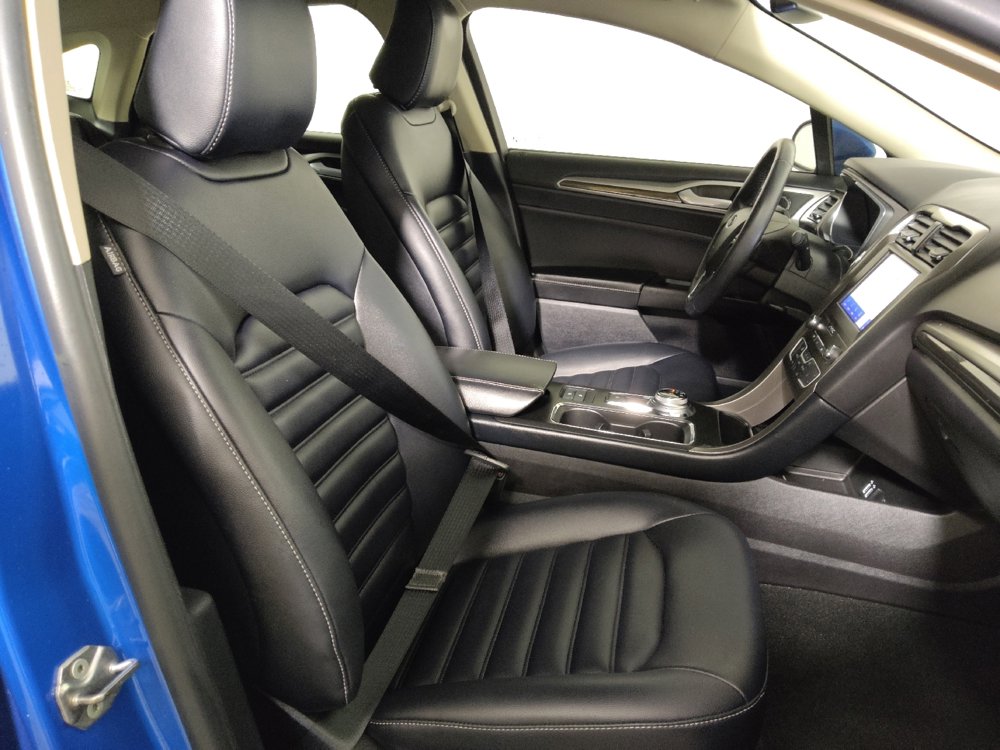 Used 2020 Ford Fusion SEL FWD image 21