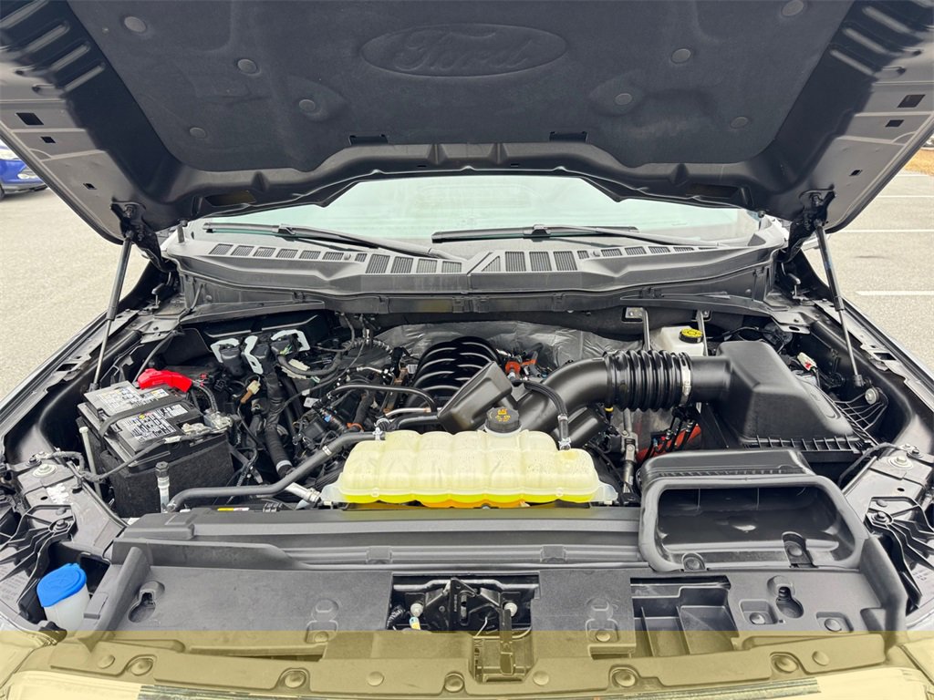 Used 2025 Ford F150 Lariat w/ Equipment Group 501A Mid image 19