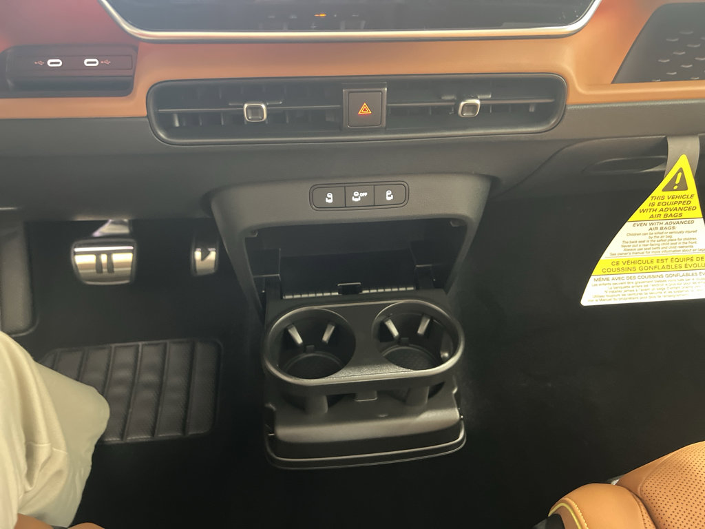 New 2025 Volkswagen ID. Buzz Pro S Plus image 31