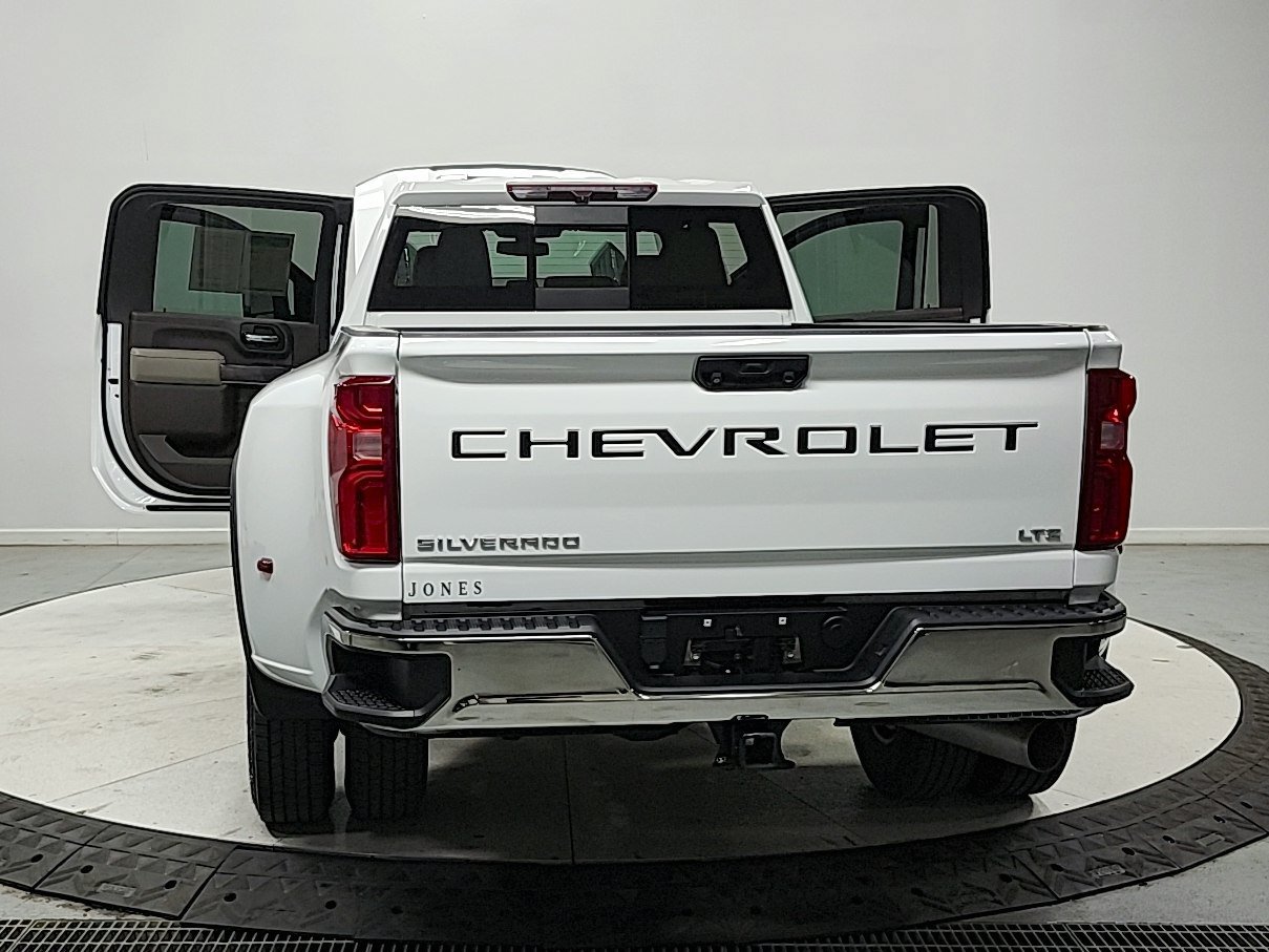 Used 2023 Chevrolet Silverado 3500 LTZ w/ LTZ Convenience Package AWD/4WD image 24