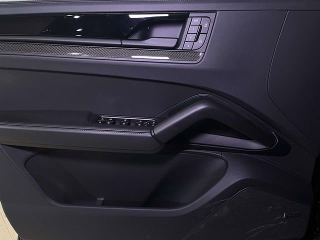 Certified 2026 Porsche Cayenne Turbo GT AWD/4WD image 37