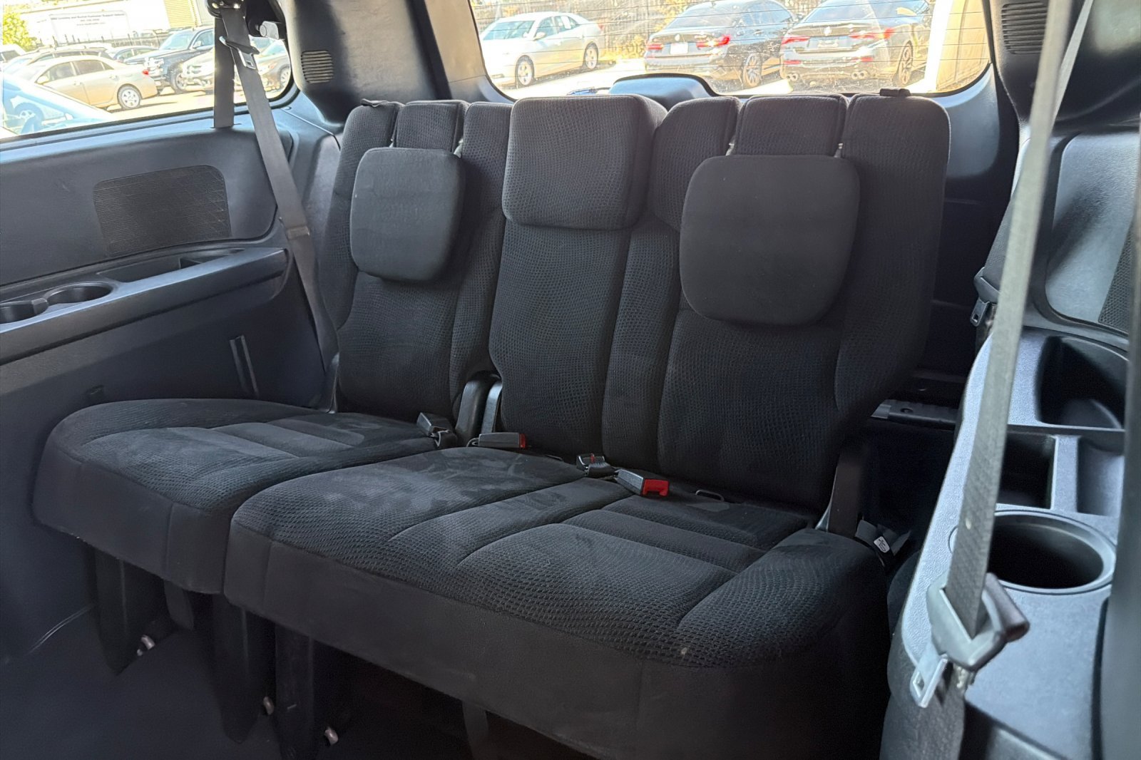 Used 2020 Dodge Grand Caravan SE FWD image 17