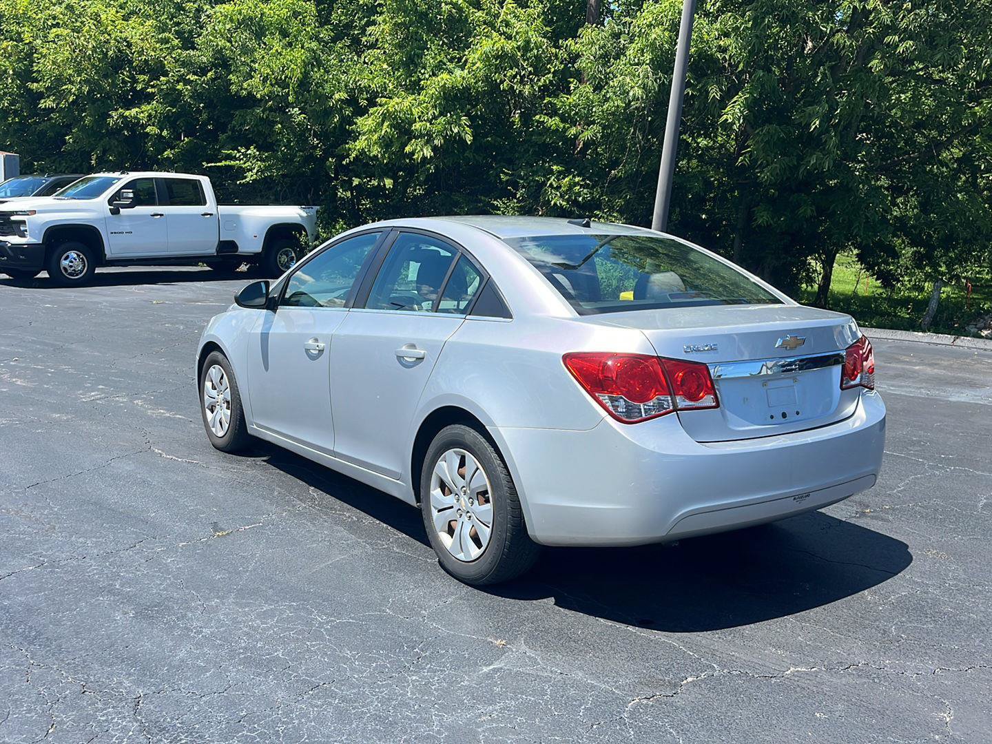 Used 2012 Chevrolet Cruze LS FWD image 3