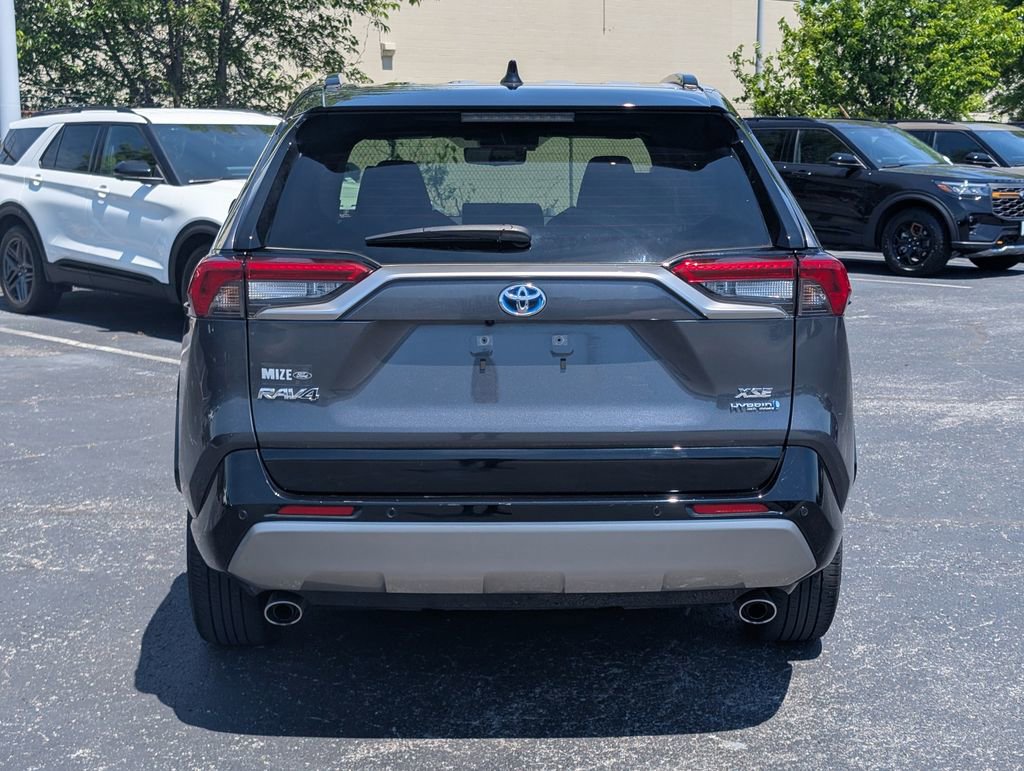Used 2024 Toyota RAV4 XSE w/ Advanced Technology Package AWD/4WD image 8