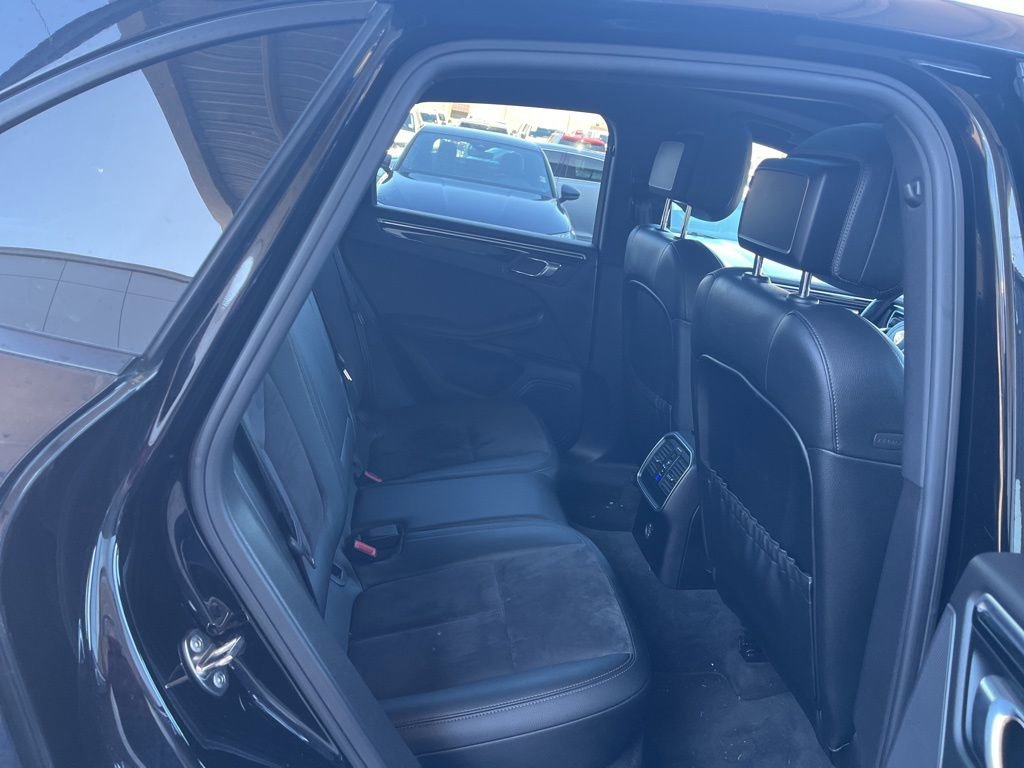 Used 2017 Porsche Macan image 10