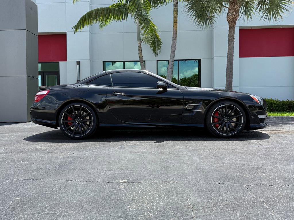 Used 2014 Mercedes-Benz SL 63 AMG image 2