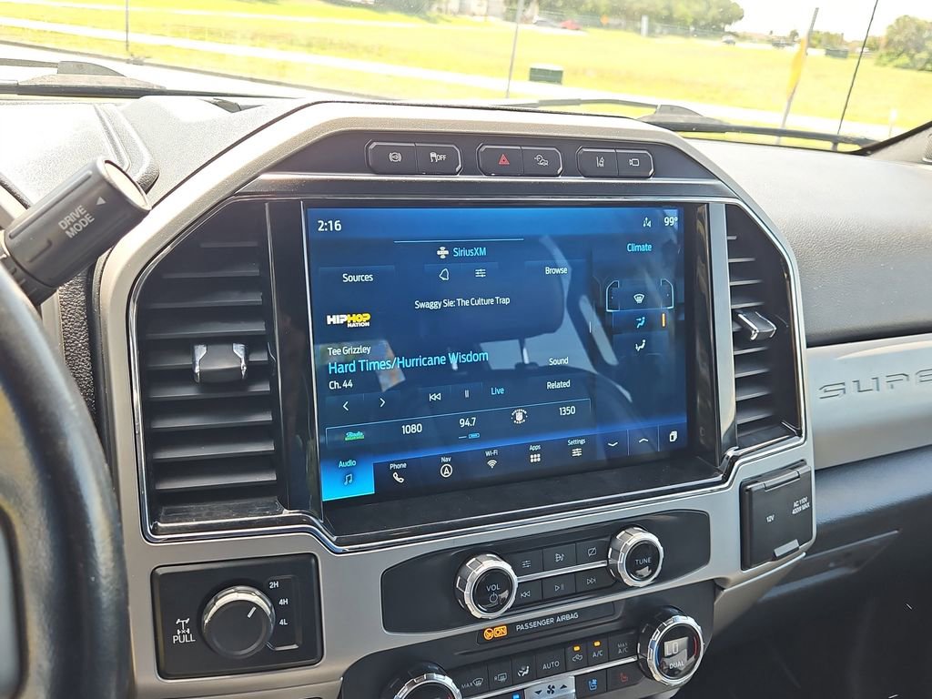 Used 2022 Ford F350 Lariat w/ Tremor Off-Road Package image 23