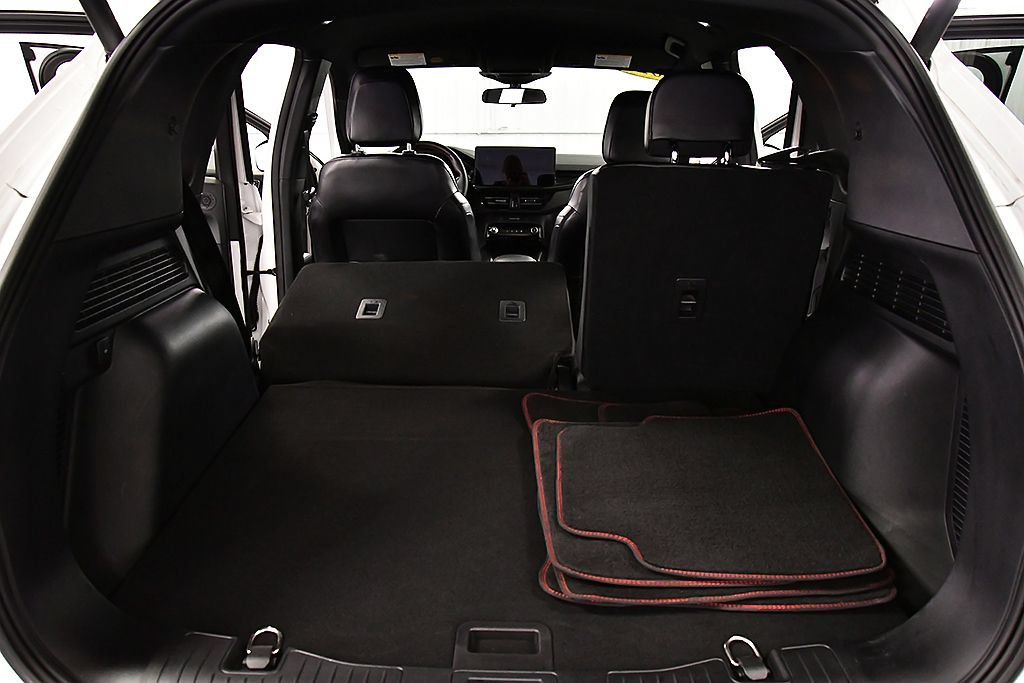 Used 2023 Ford Escape ST-Line Select w/ Tech Pack #2 AWD/4WD image 30