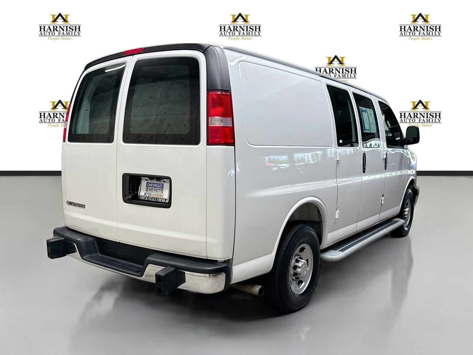 Used 2025 Chevrolet Express 2500 w/ Driver Convenience Package RWD image 6