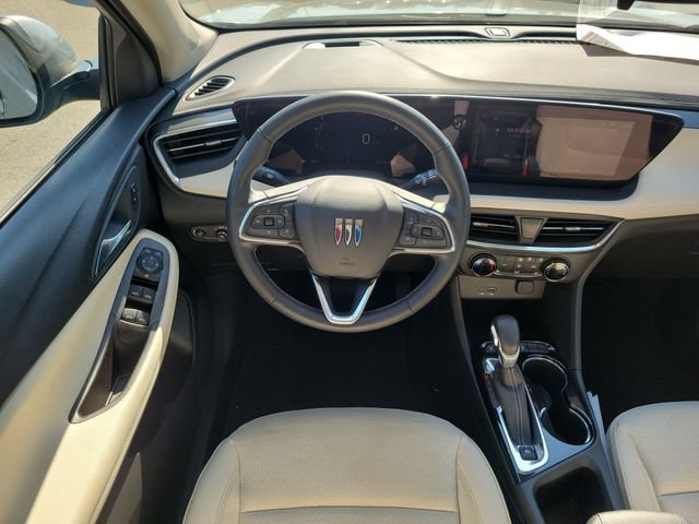 Used 2024 Buick Encore GX Preferred w/ Comfort Package AWD/4WD image 9