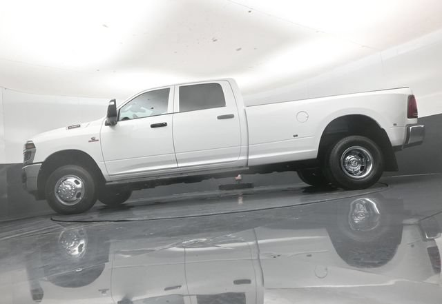 New 2026 RAM 3500 Tradesman AWD/4WD image 43
