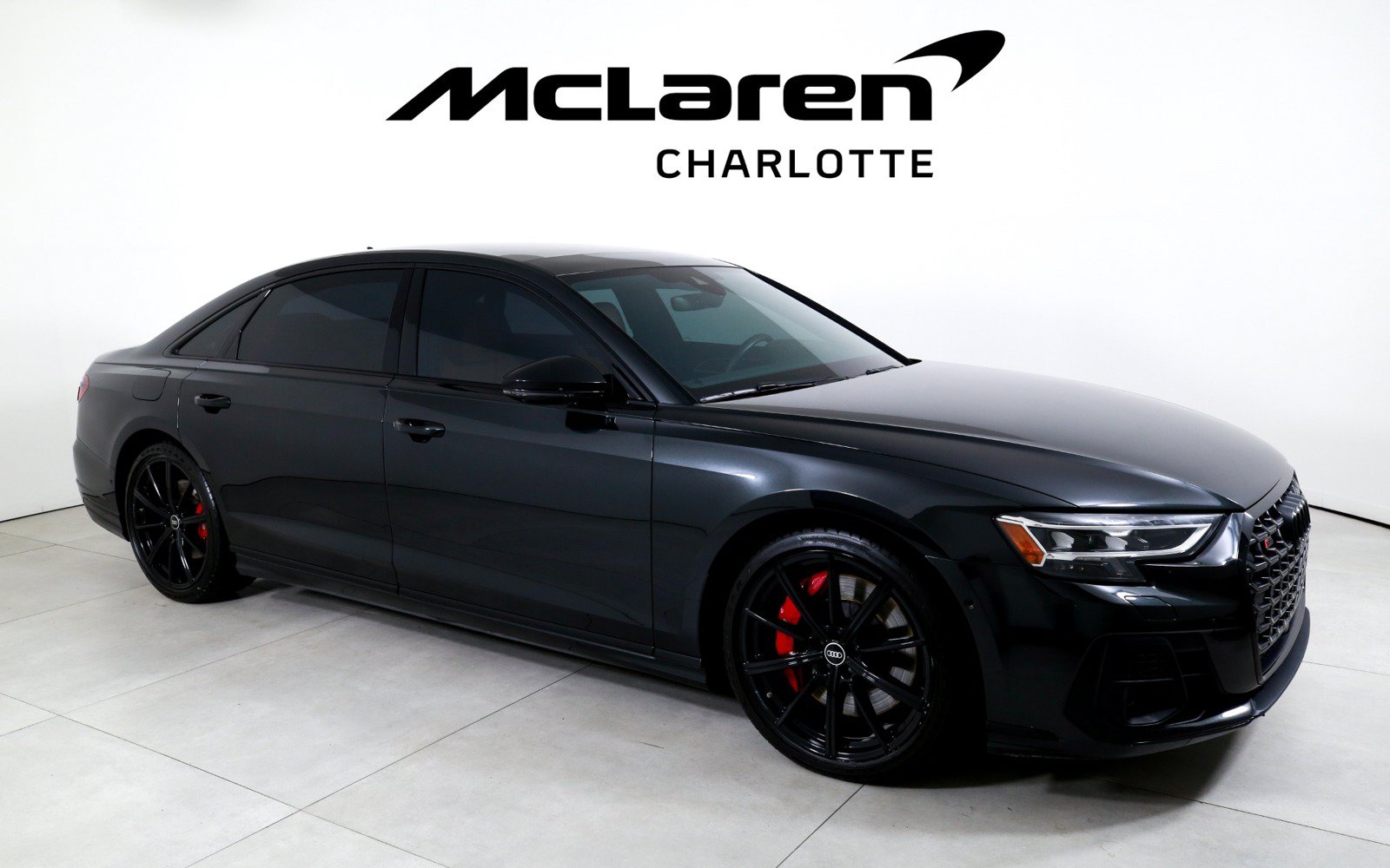 Used 2023 Audi S8 w/ S8 Comfort Plus Package AWD/4WD image 2