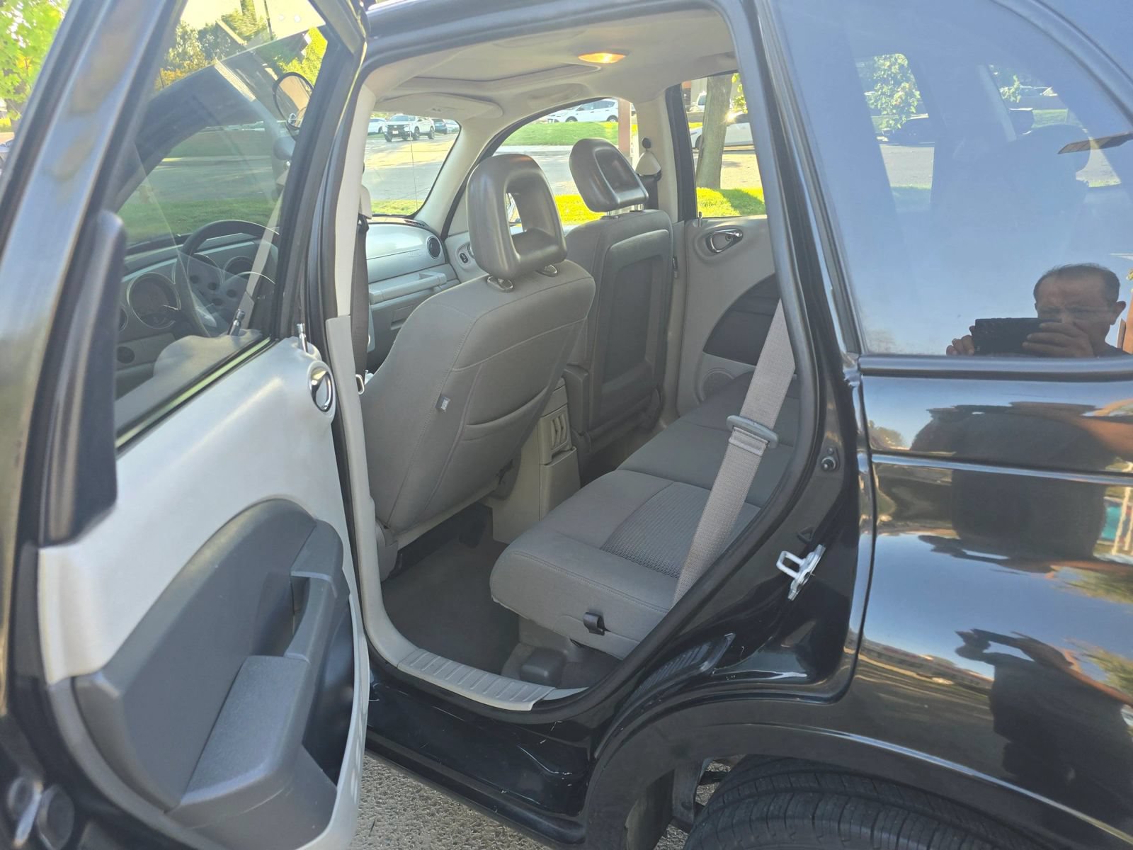 Used 2010 Chrysler PT Cruiser w/ Convenience Group FWD image 12