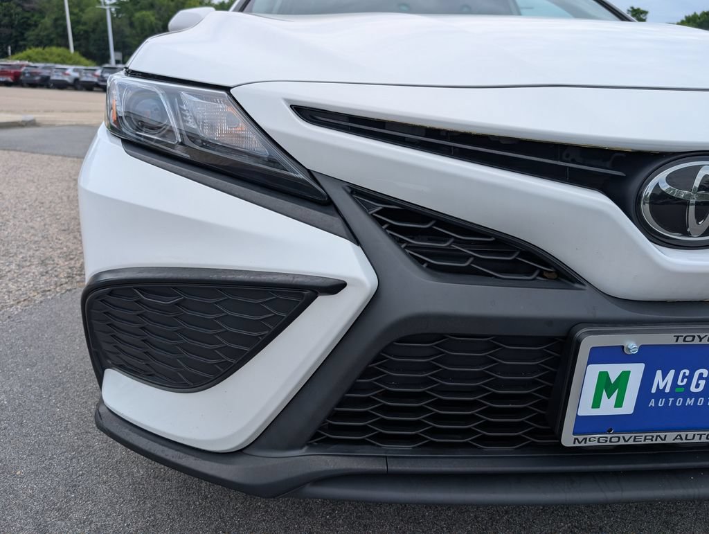 Used 2022 Toyota Camry SE AWD/4WD image 10