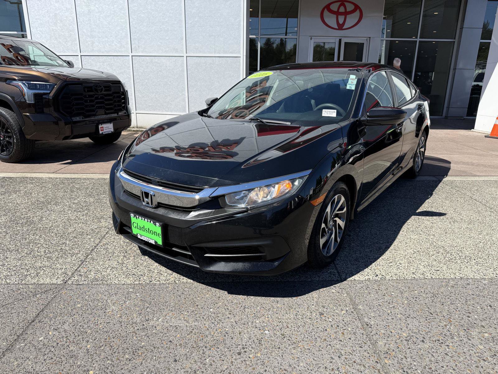 Used 2016 Honda Civic EX image 2