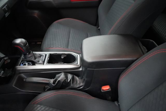 Used 2022 Toyota Tacoma SR5 image 40