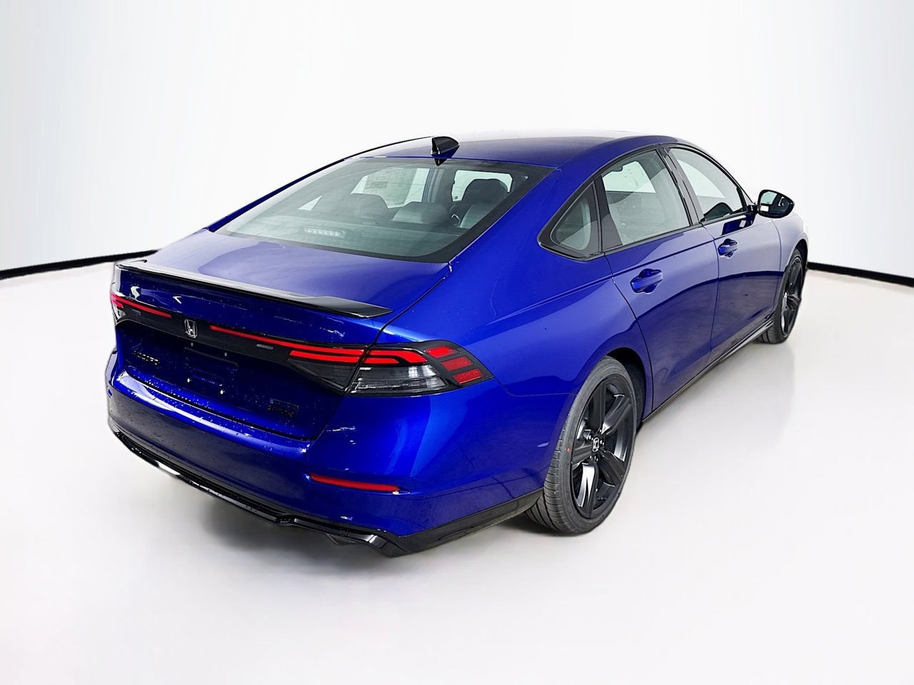 Used 2024 Honda Accord Sport image 9