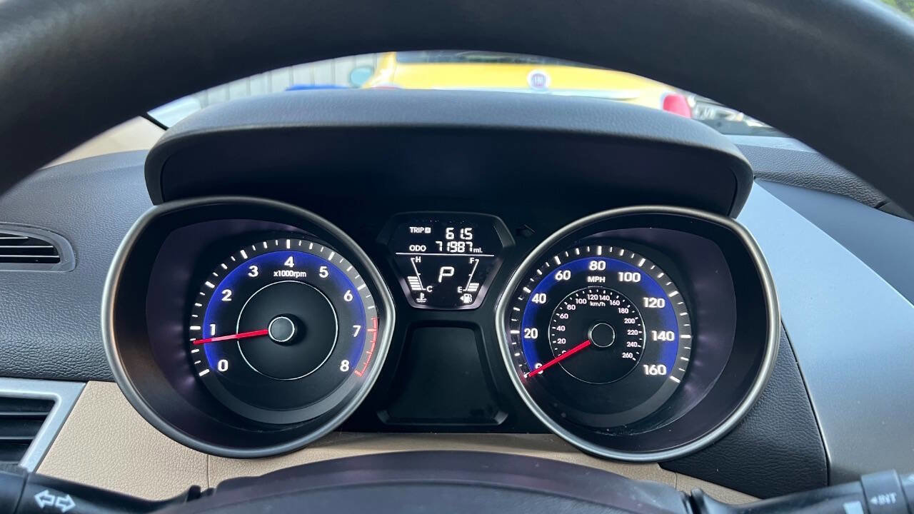 Used 2013 Hyundai Elantra GLS image 11