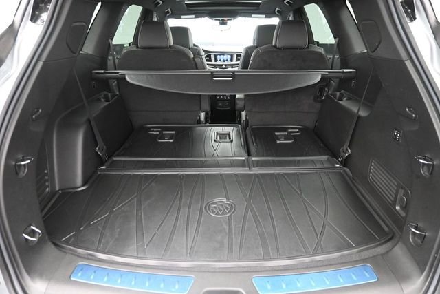 Used 2024 Buick Enclave Avenir w/ Avenir Technology Package AWD/4WD image 34