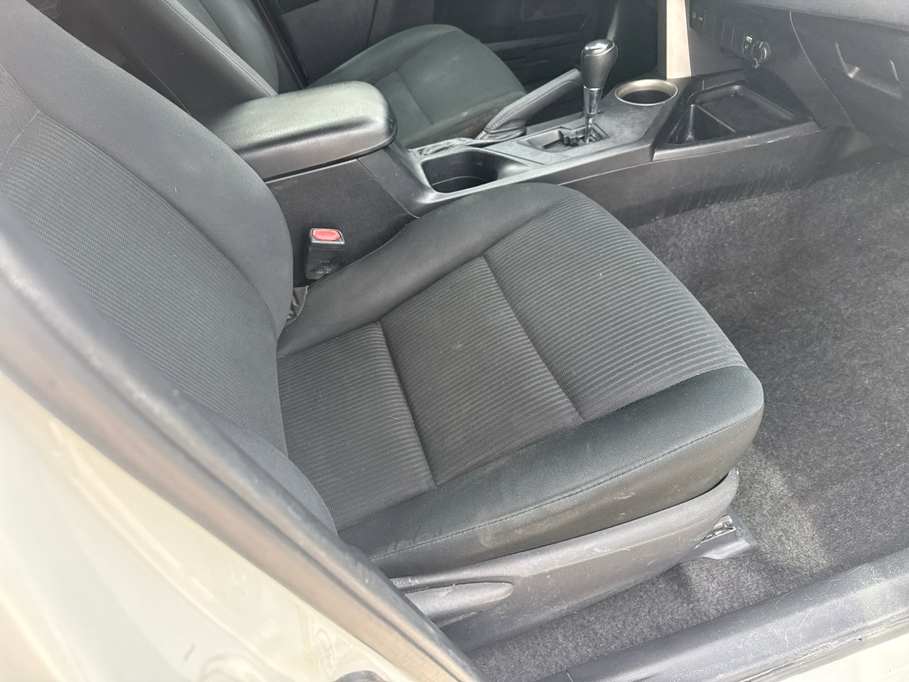 Used 2014 Toyota RAV4 LE image 54