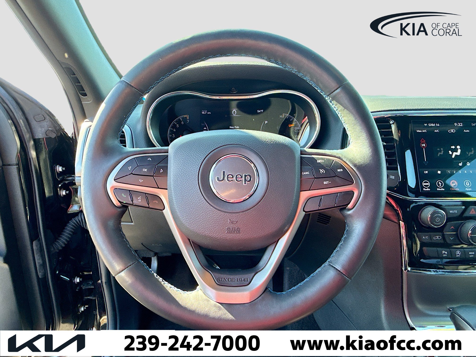 Used 2019 Jeep Grand Cherokee Laredo image 37