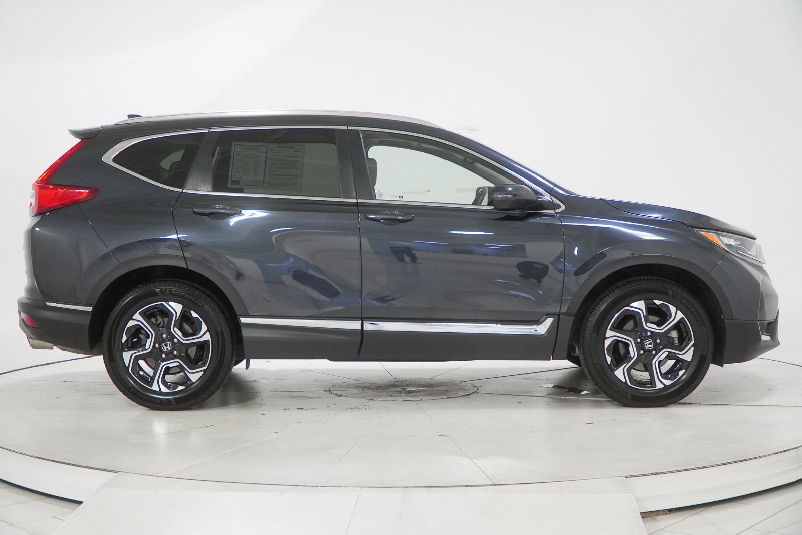 Used 2018 Honda CR-V Touring image 13