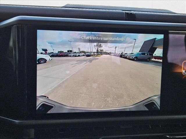 New 2025 Jeep Gladiator Sport image 12