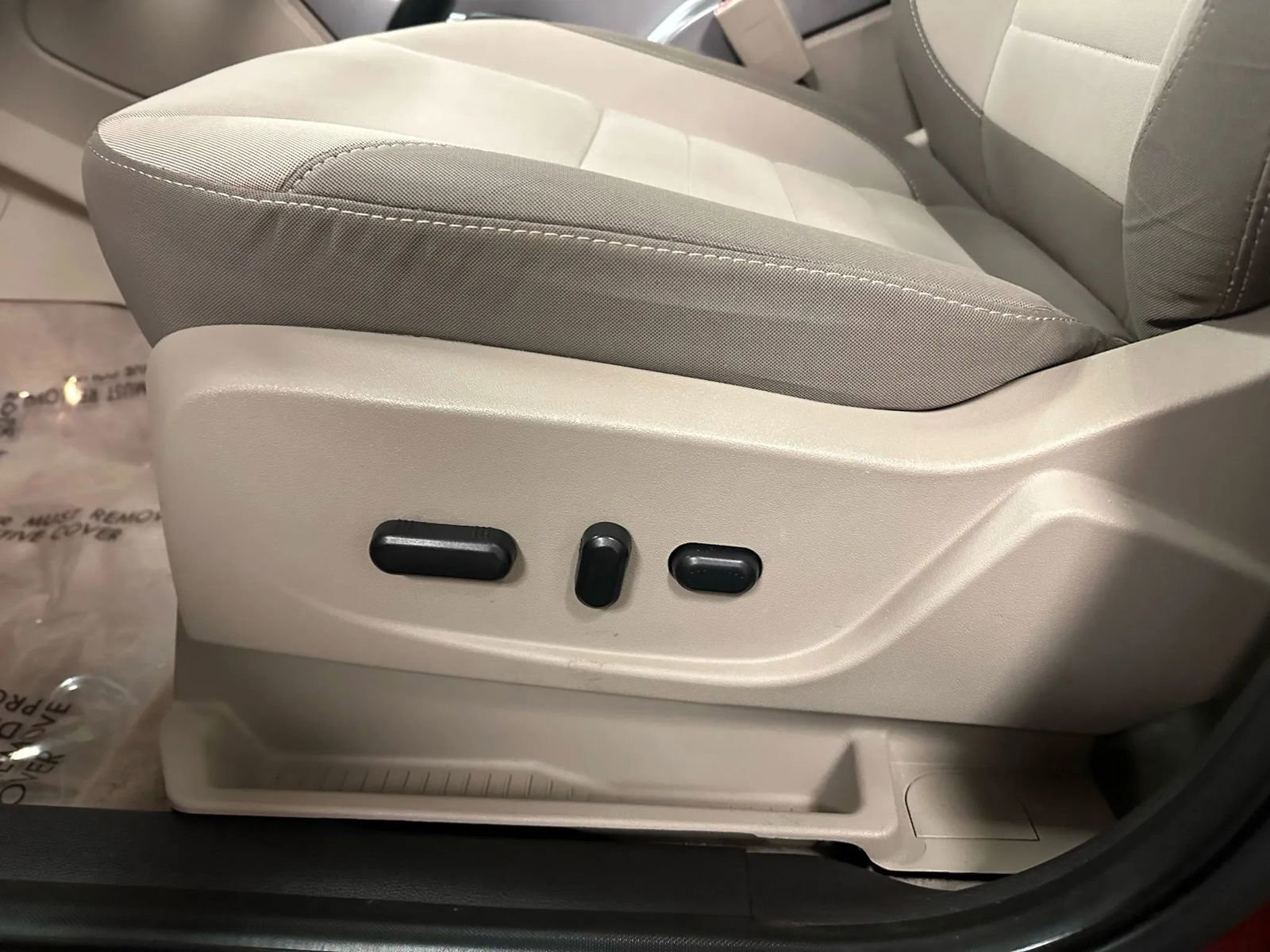 Used 2014 Ford Escape SE w/ Equipment Group 201A image 18