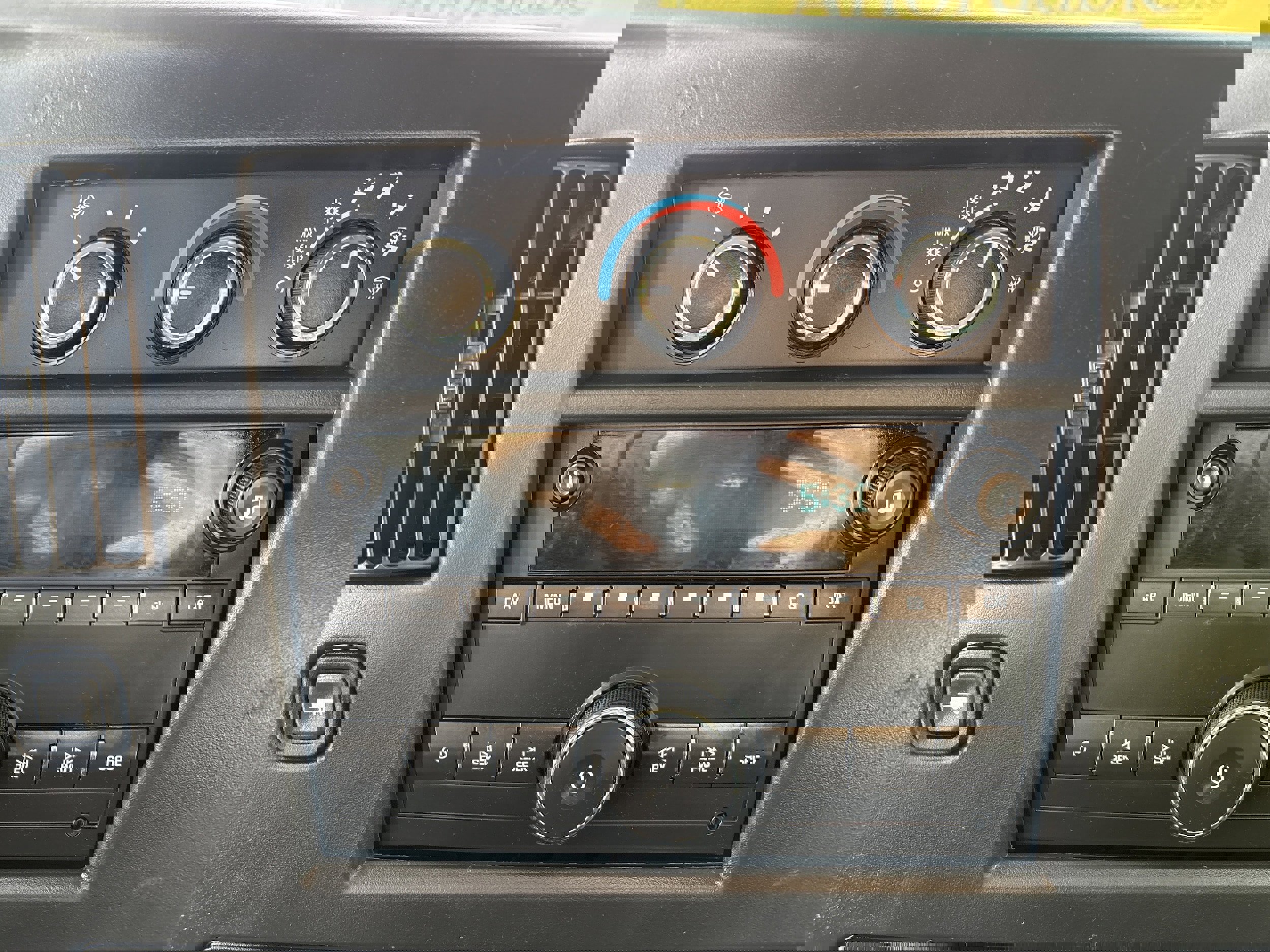 Used 2015 GMC Savana 3500 Extended image 15