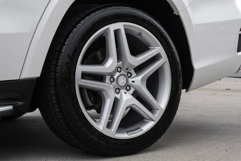 Used 2015 Mercedes-Benz GL 550 4MATIC image 58