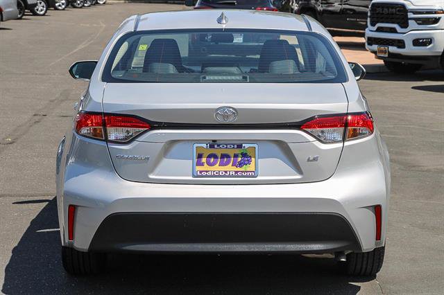 Used 2024 Toyota Corolla LE image 3