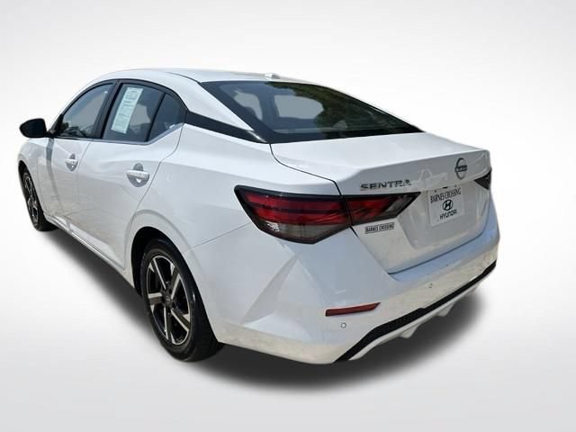 Used 2025 Nissan Sentra SV FWD image 6