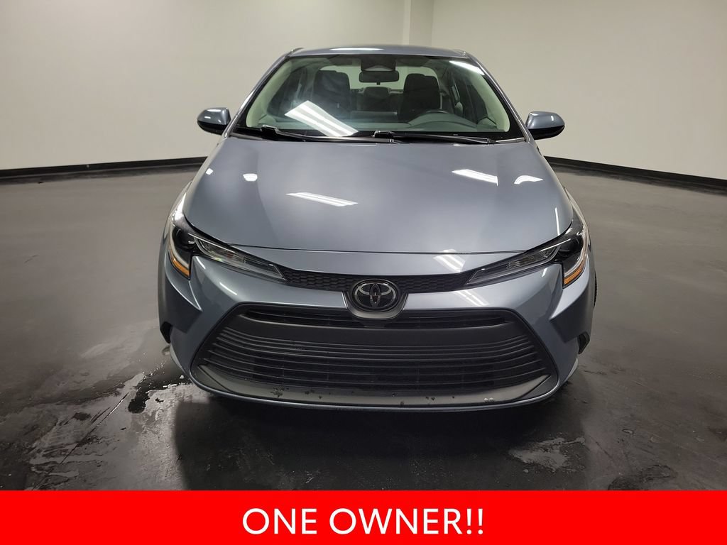 Used 2024 Toyota Corolla LE FWD image 3