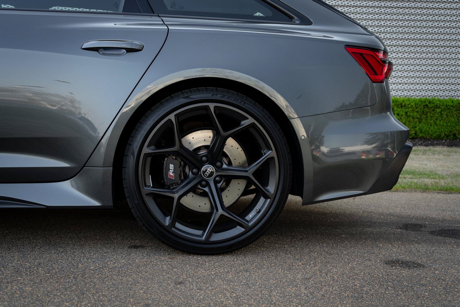 Certified 2024 Audi RS 6 performance AWD/4WD image 11