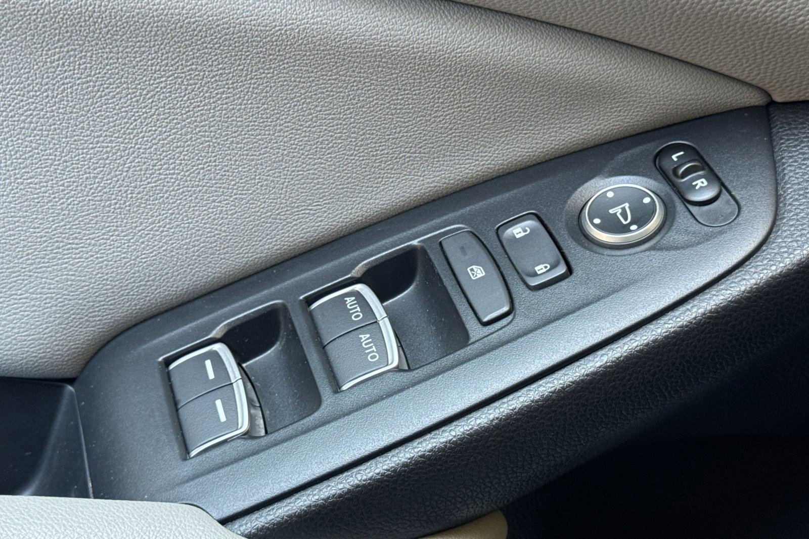 Used 2020 Honda Accord EX-L image 14